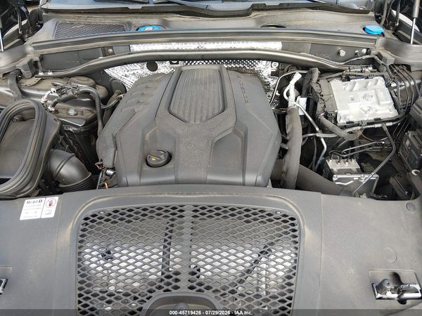 2024 PORSCHE MACAN T