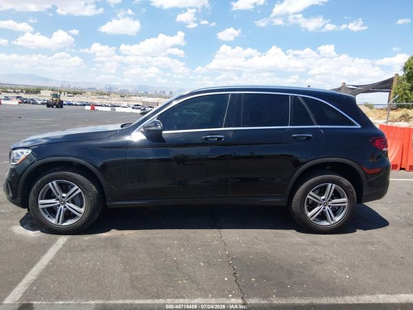 2022 MERCEDES-BENZ GLC 300
