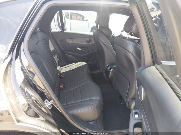 2022 MERCEDES-BENZ GLC 300 4MATIC SUV