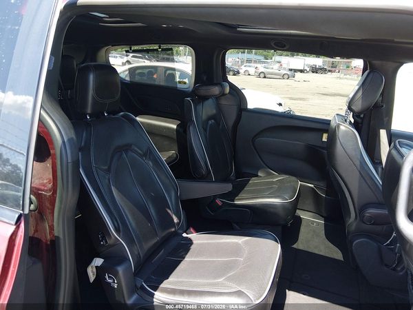 2021 CHRYSLER PACIFICA LIMITED AWD — I8