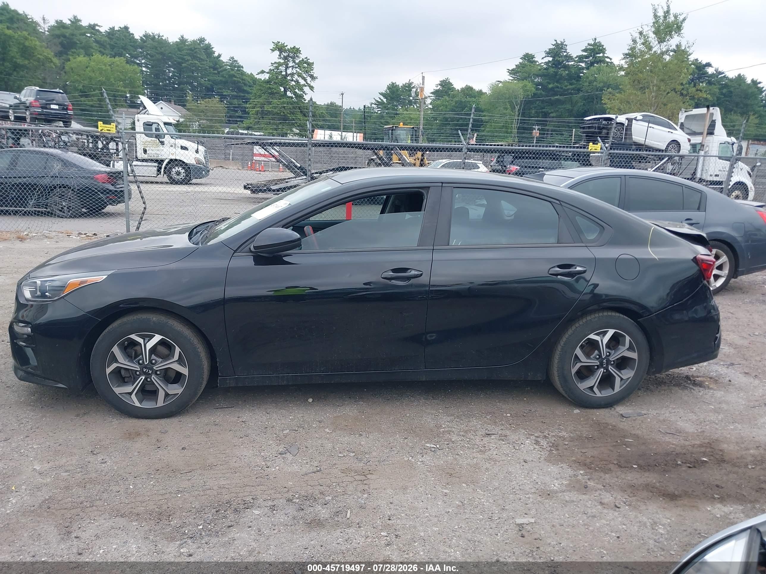 2019 KIA FORTE LXS