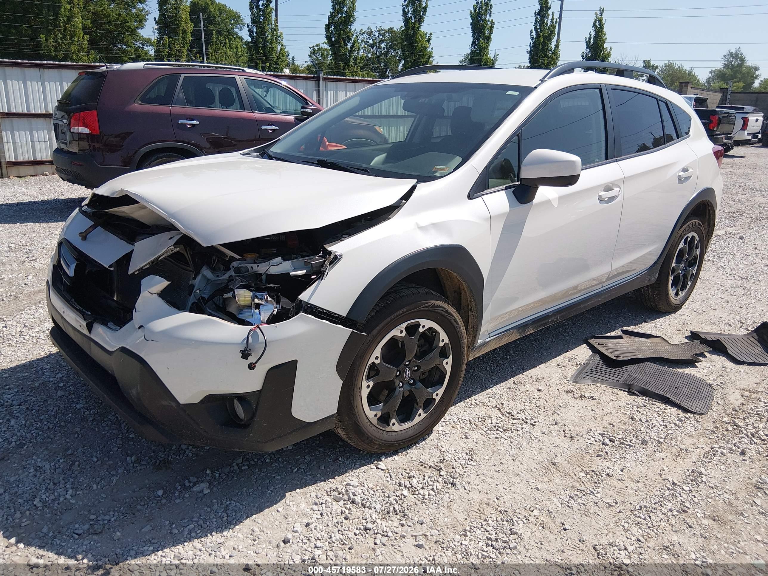 2022 SUBARU CROSSTREK PREMIUM — I2