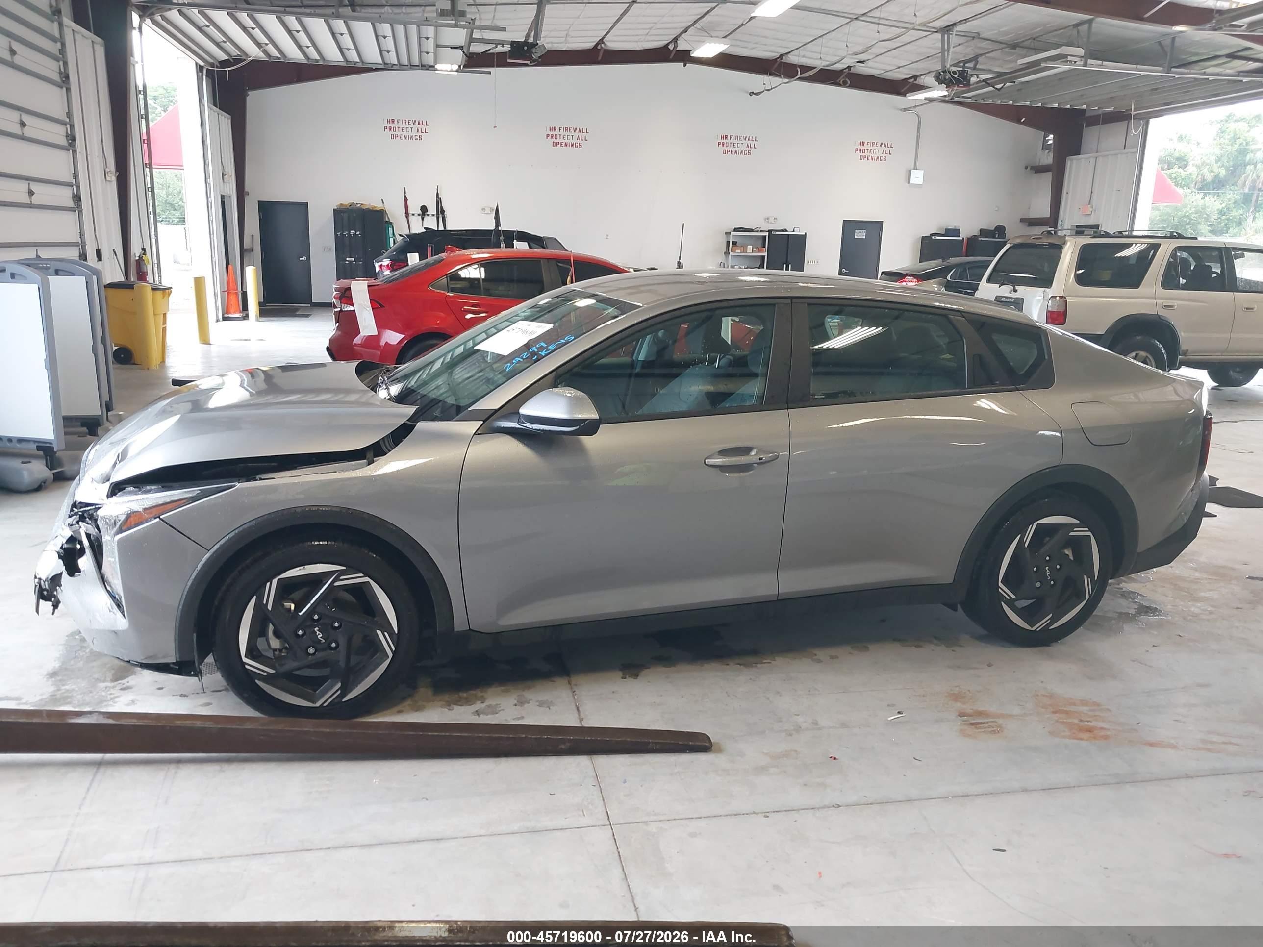 2025 KIA K4 EX