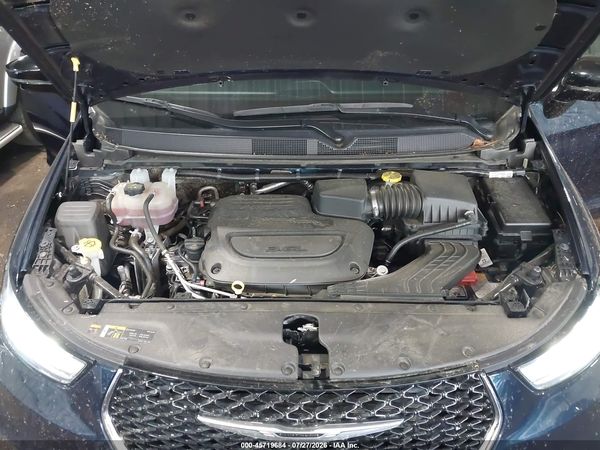 2024 CHRYSLER PACIFICA TOURING