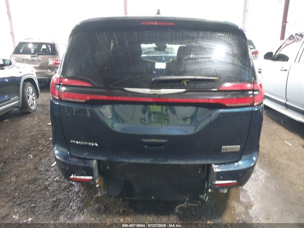 2024 CHRYSLER PACIFICA TOURING