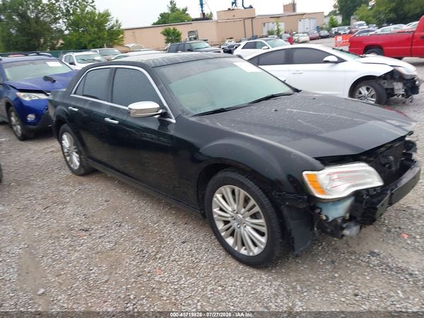 2012 CHRYSLER 300 LIMITED — I1