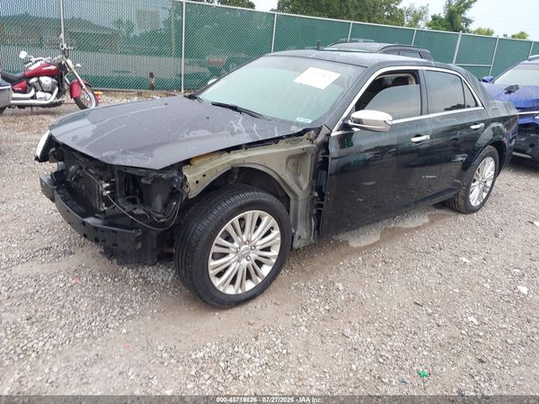 2012 CHRYSLER 300 LIMITED — I2