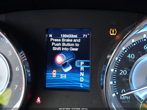 2012 CHRYSLER 300 LIMITED — I7