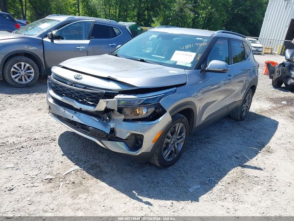 2021 KIA SELTOS S