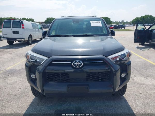 2024 TOYOTA 4RUNNER SR5