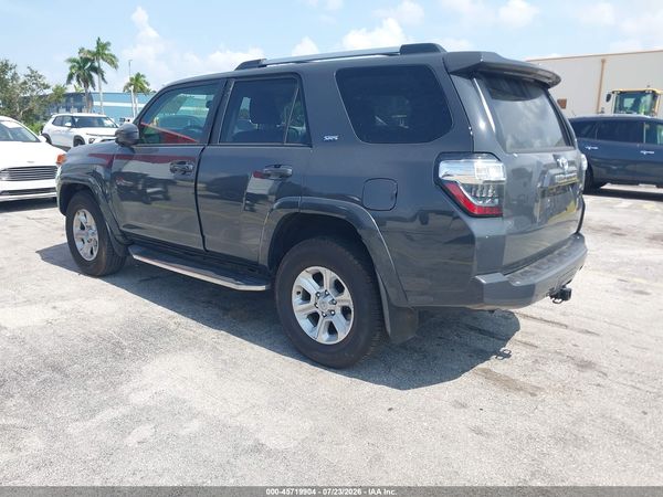 2024 TOYOTA 4RUNNER SR5