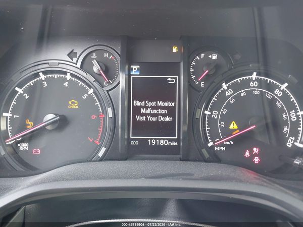2024 TOYOTA 4RUNNER SR5
