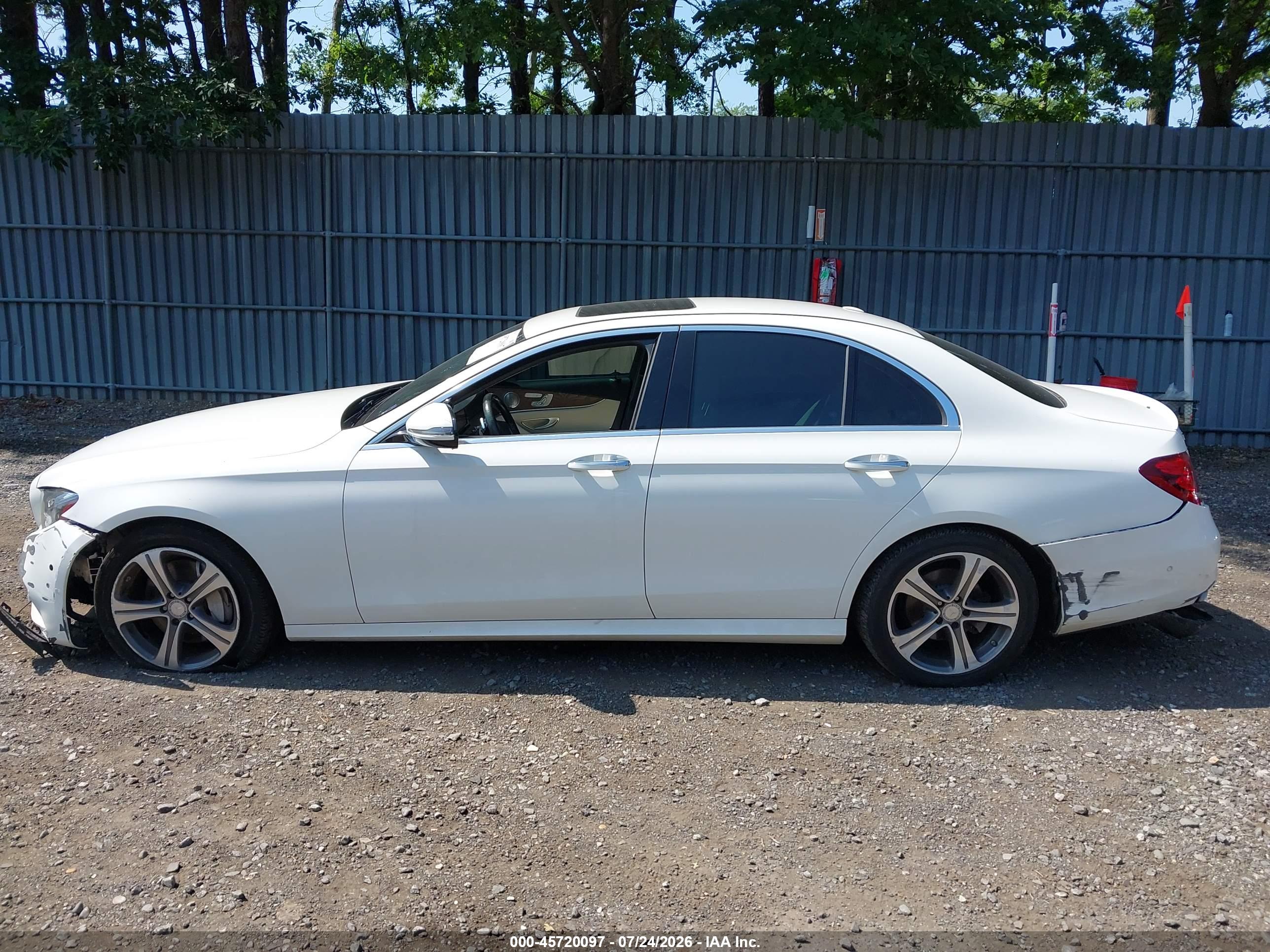 2017 MERCEDES-BENZ E 300 4MATIC