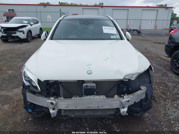 2017 MERCEDES-BENZ GLC 300 4MATIC