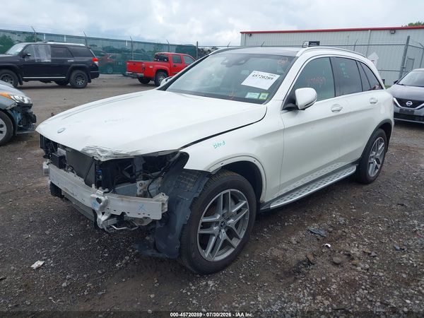 2017 MERCEDES-BENZ GLC 300 4MATIC