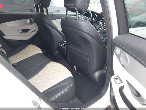 2017 MERCEDES-BENZ GLC 300 4MATIC