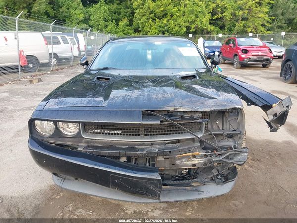 2013 DODGE CHALLENGER SXT