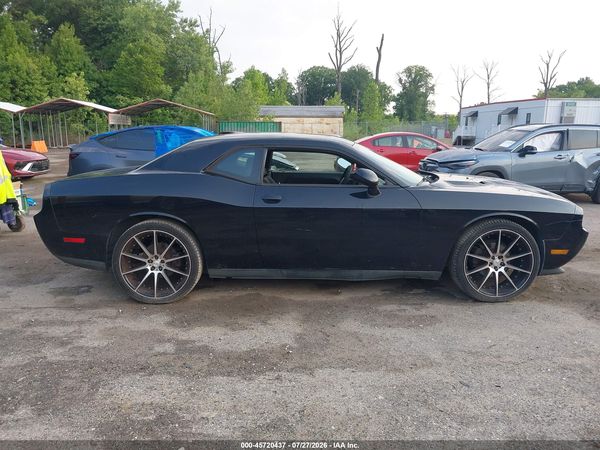 2013 DODGE CHALLENGER SXT