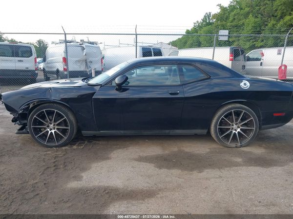 2013 DODGE CHALLENGER SXT