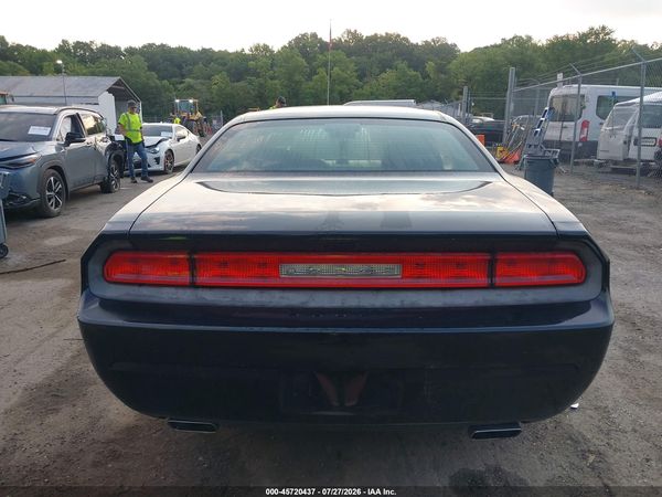 2013 DODGE CHALLENGER SXT