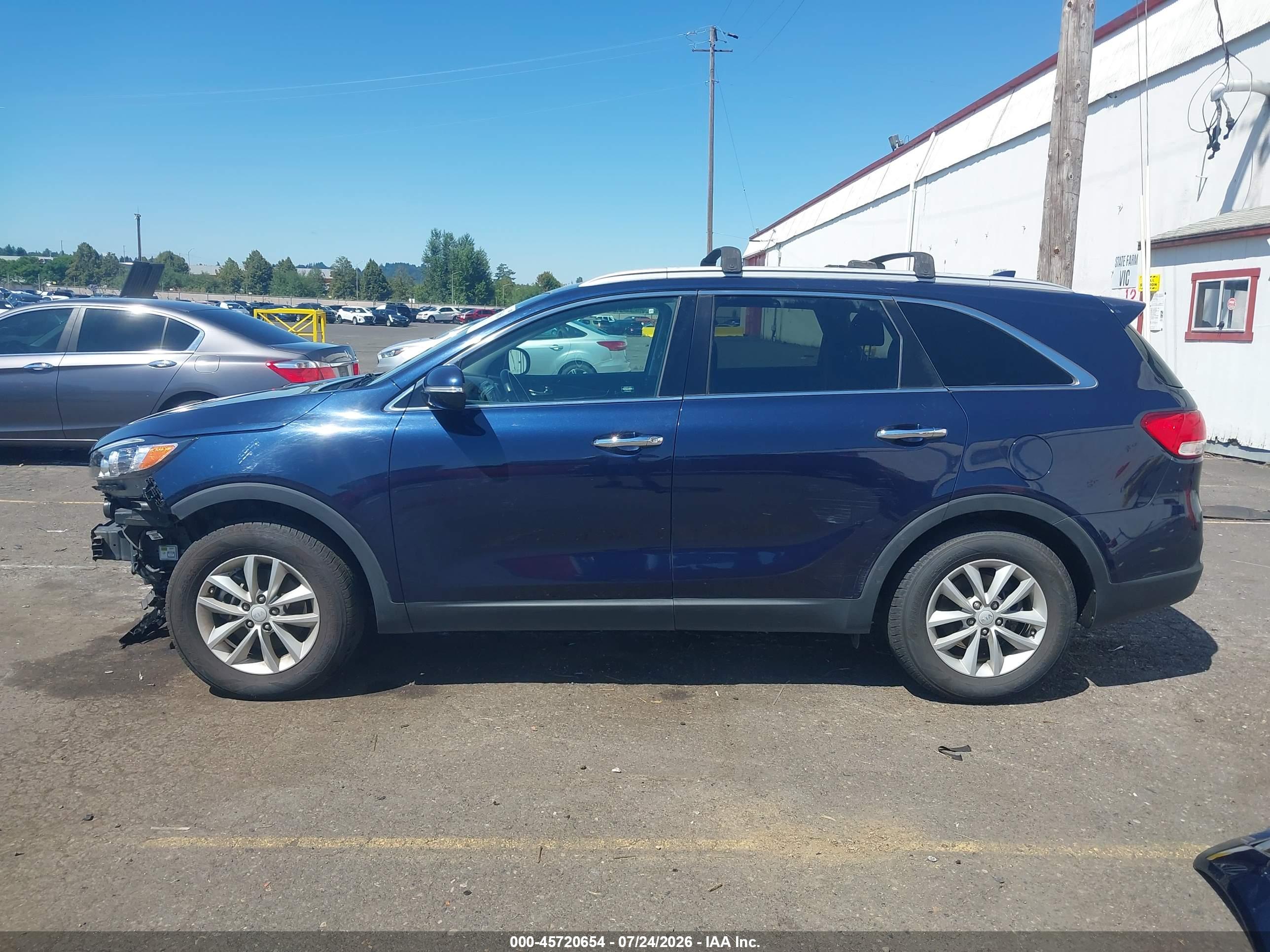 2016 KIA SORENTO 2.4L LX