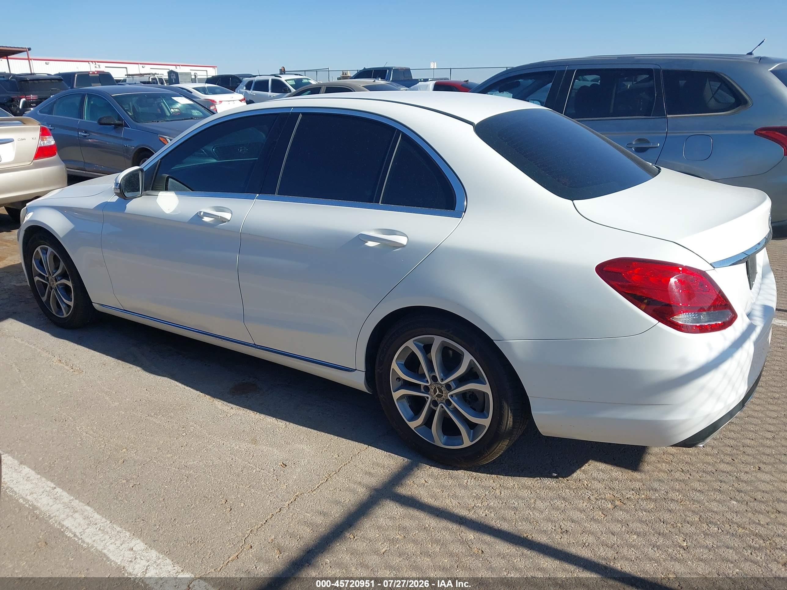 2017 MERCEDES-BENZ C 300 LUXURY/SPORT