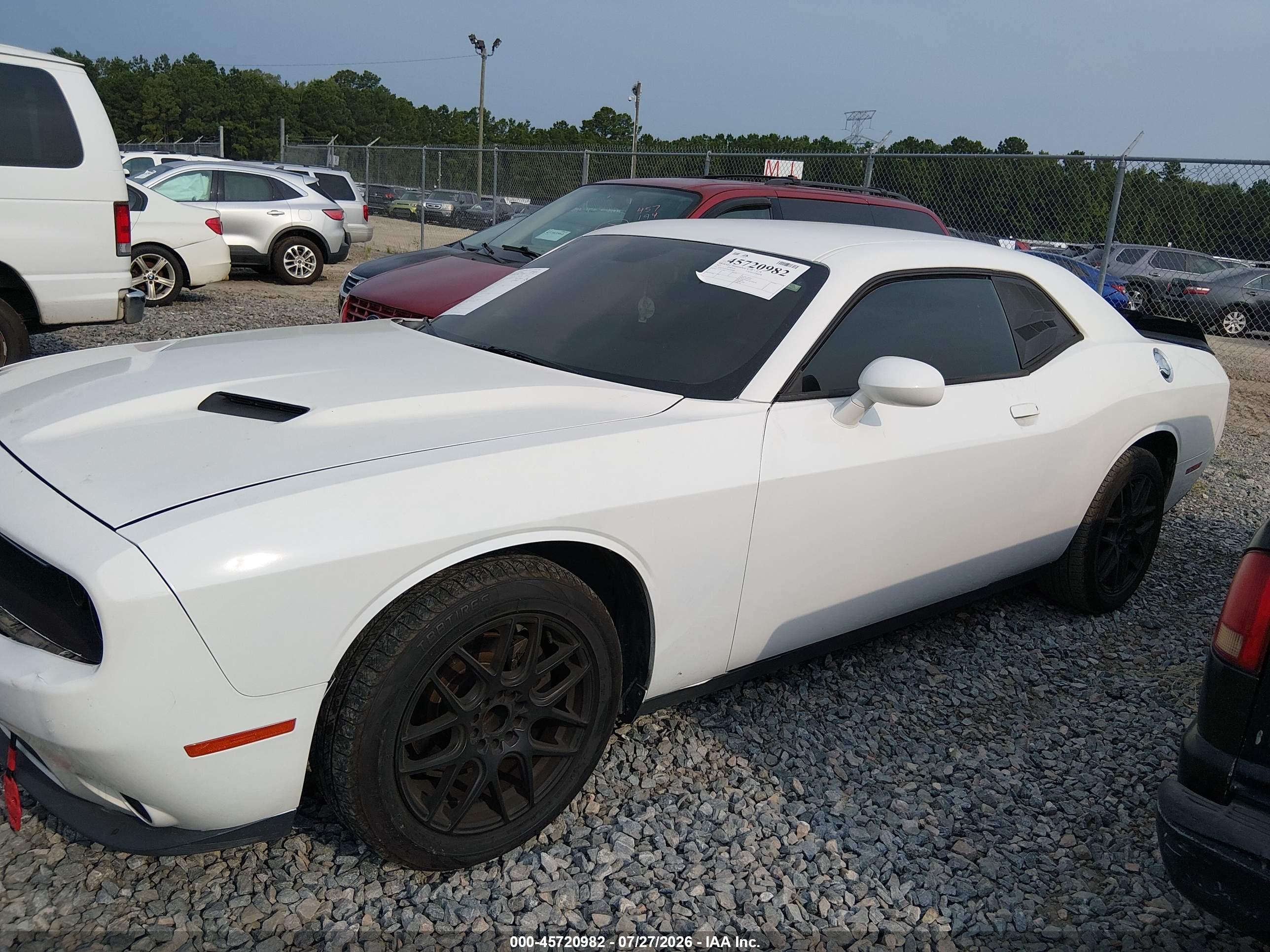 2017 DODGE CHALLENGER SXT