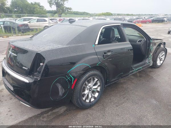2018 CHRYSLER 300 TOURING