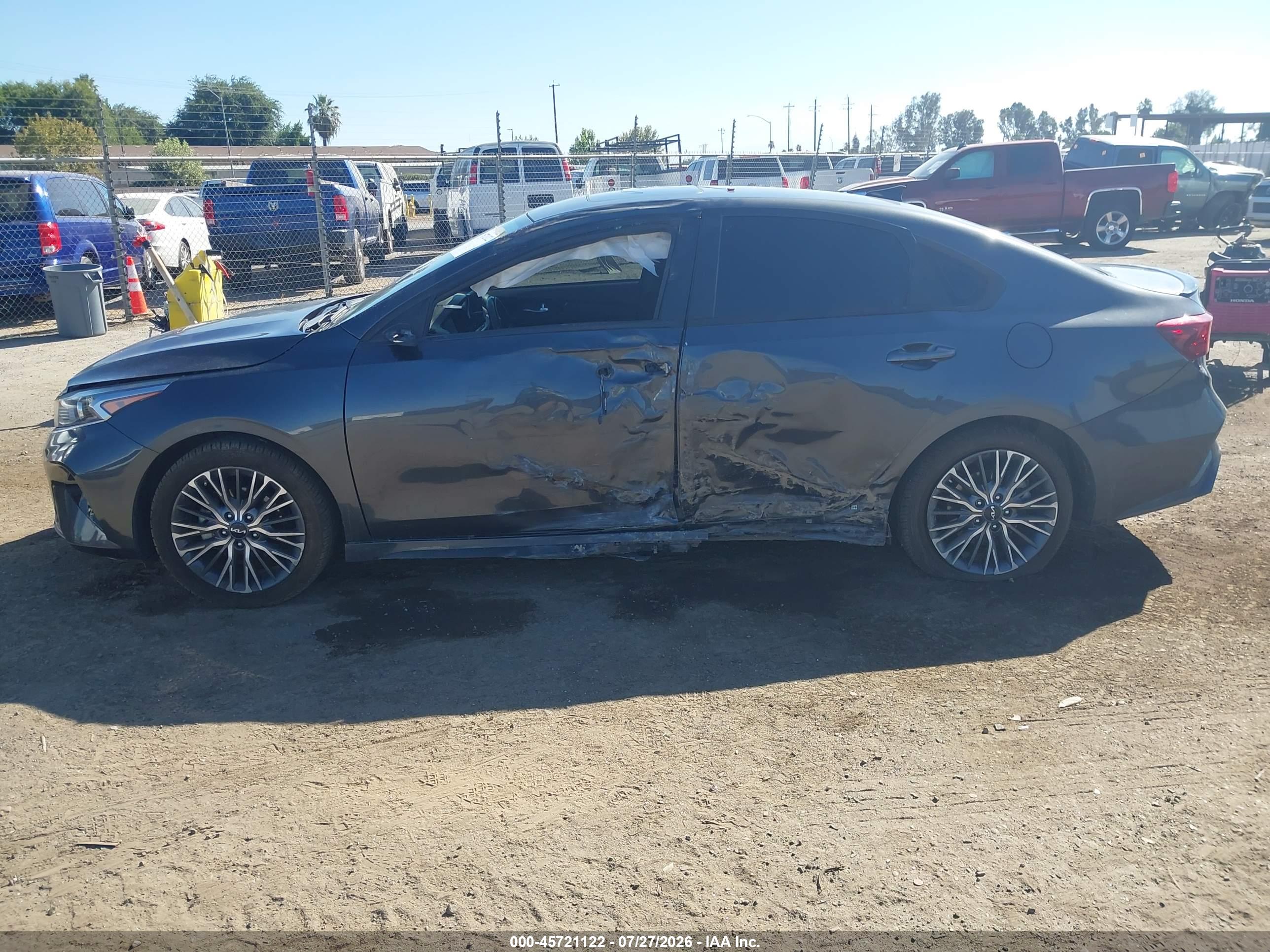 2023 KIA FORTE GT-LINE