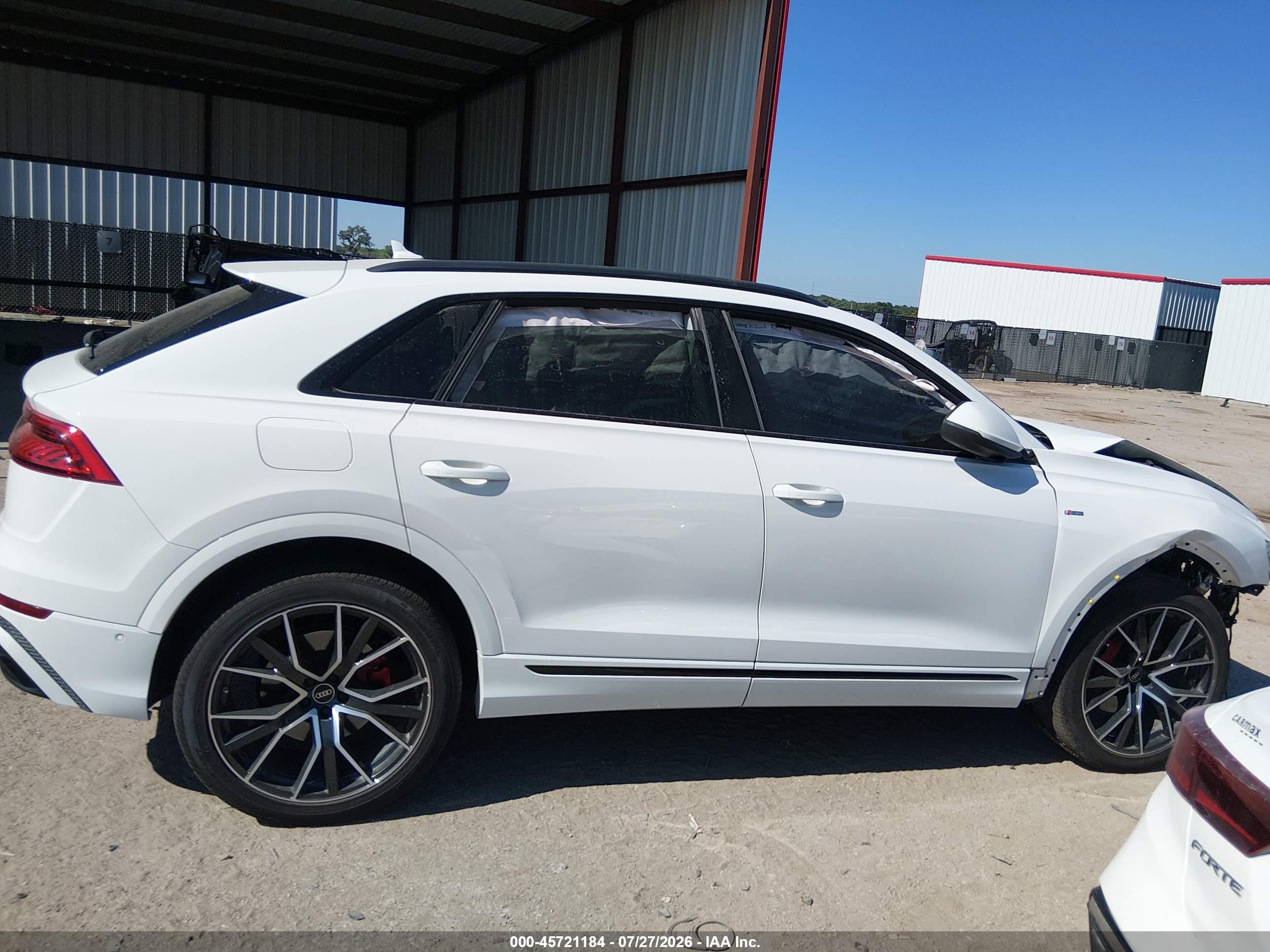 2022 AUDI Q8