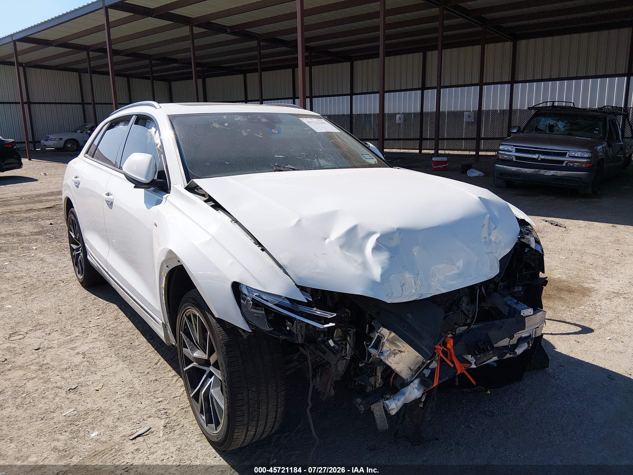 2022 AUDI Q8