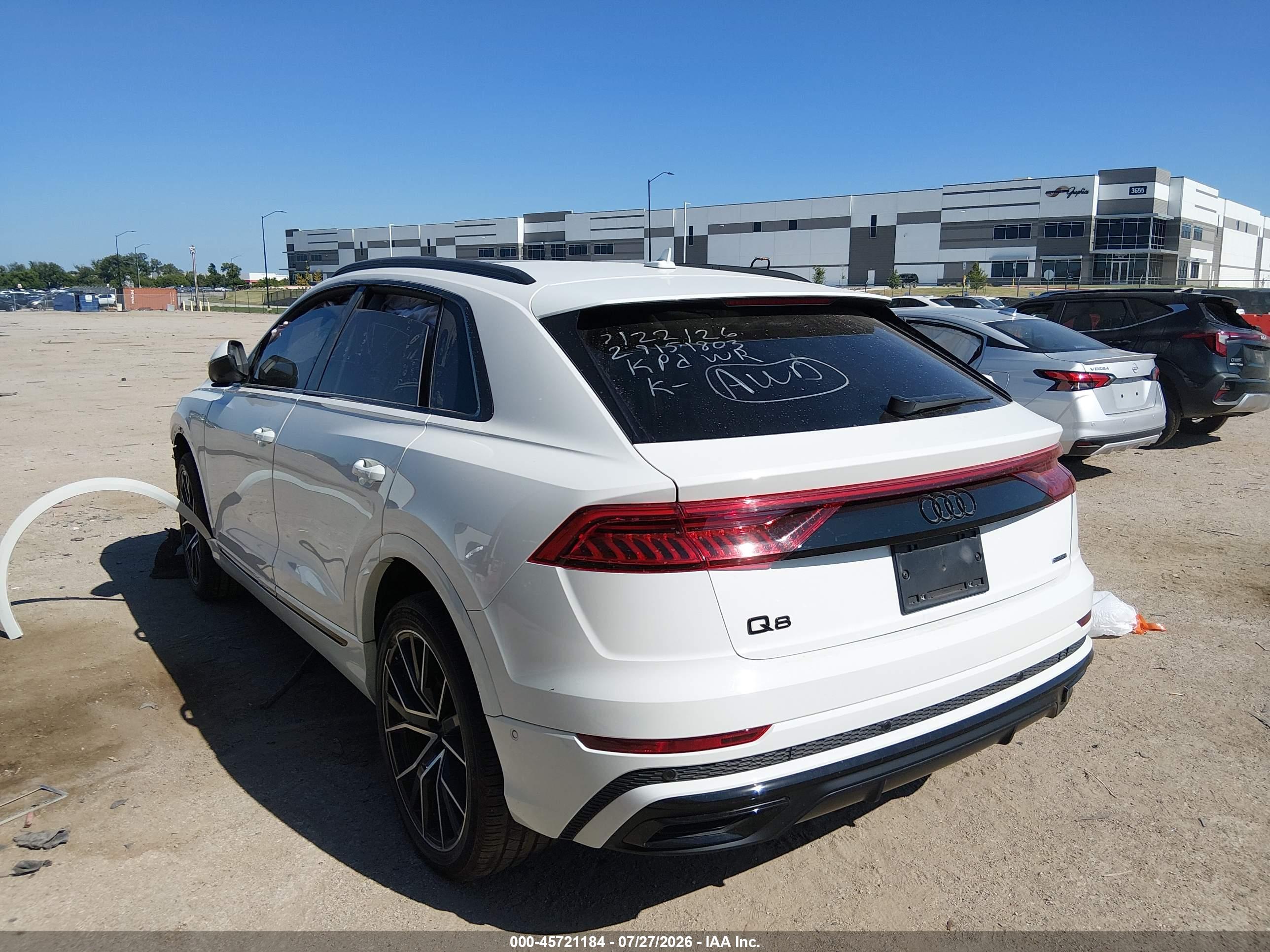 2022 AUDI Q8