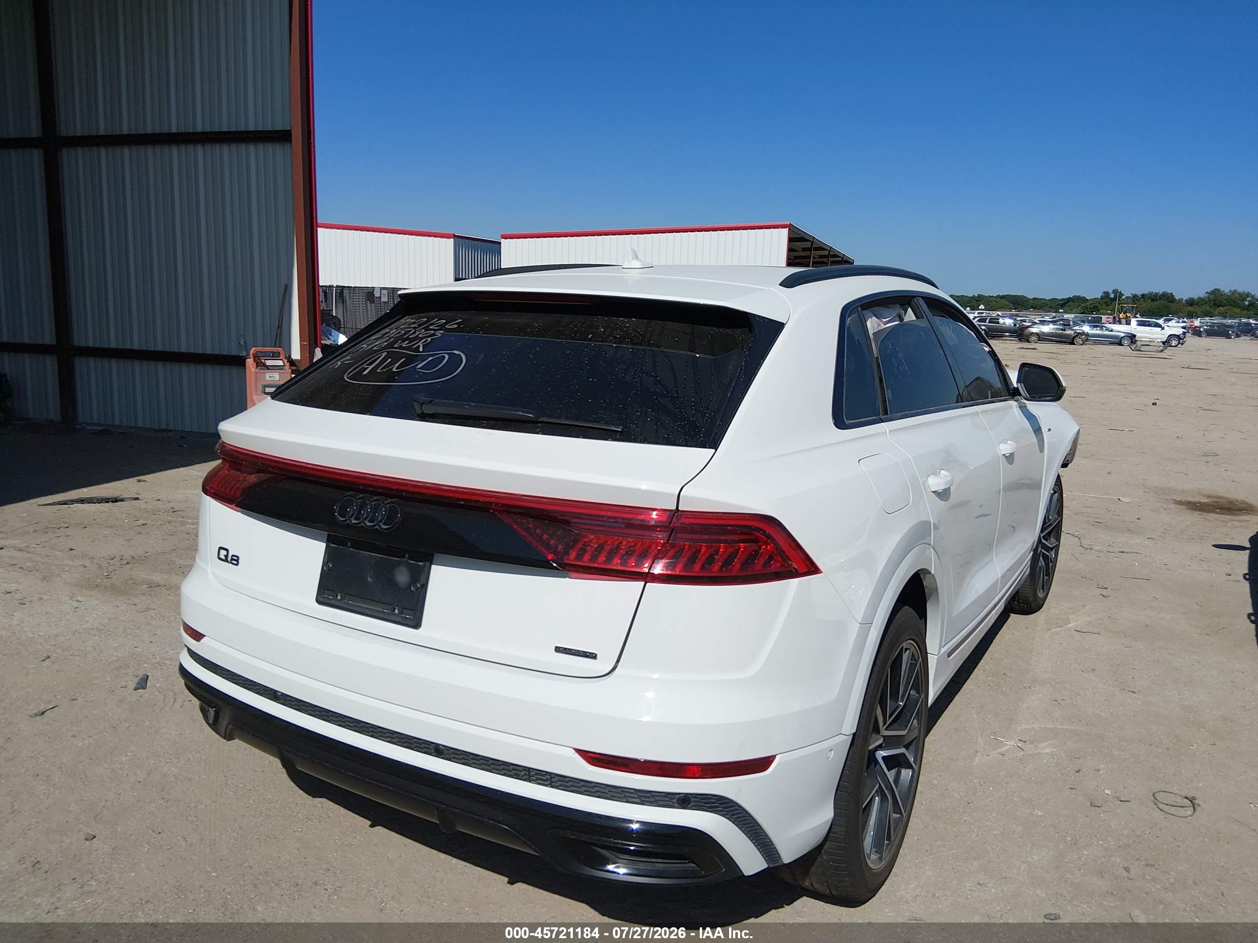 2022 AUDI Q8
