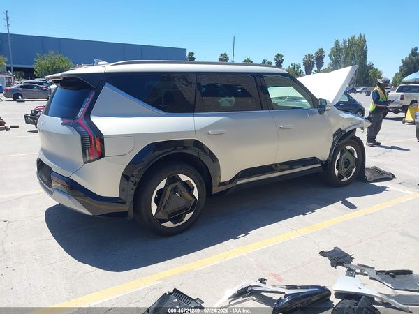 2024 KIA EV9 LAND
