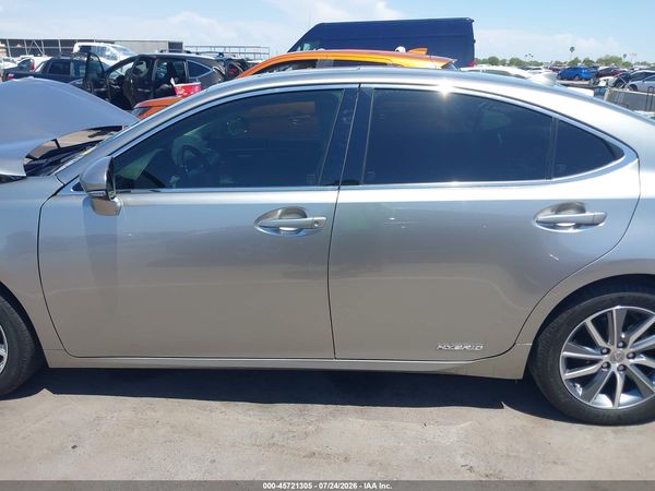 2018 LEXUS ES 300H