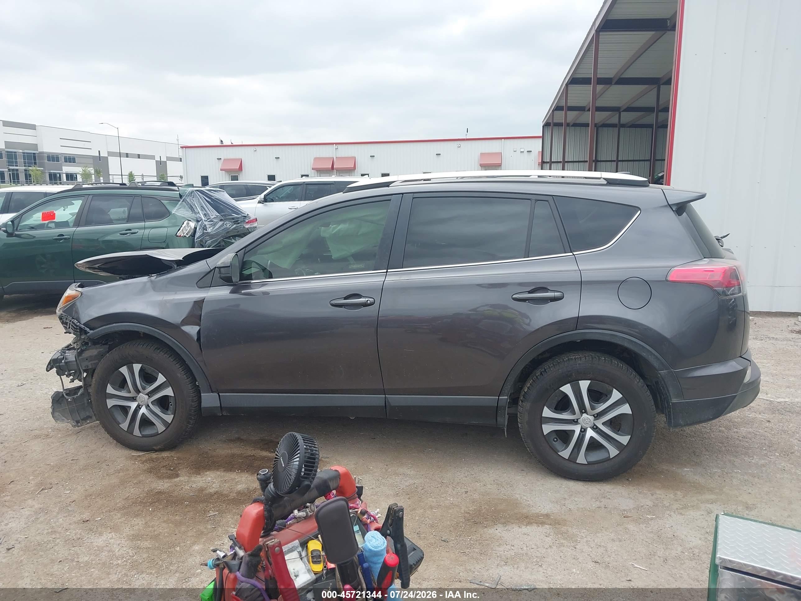 2018 TOYOTA RAV4 LE