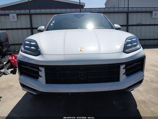 2026 PORSCHE CAYENNE E-HYBRID COUPE
