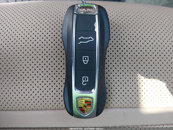 2026 PORSCHE CAYENNE E-HYBRID COUPE