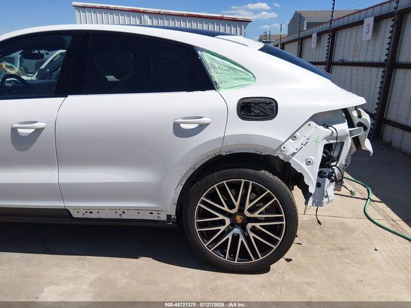 2026 PORSCHE CAYENNE E-HYBRID COUPE