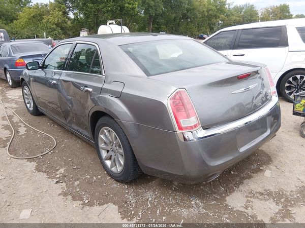2012 CHRYSLER 300 LIMITED — I3