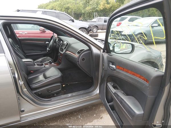 2012 CHRYSLER 300 LIMITED — I5