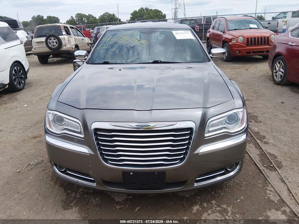 2012 CHRYSLER 300 LIMITED — I115