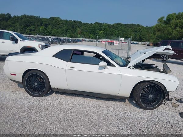 2013 DODGE CHALLENGER SXT