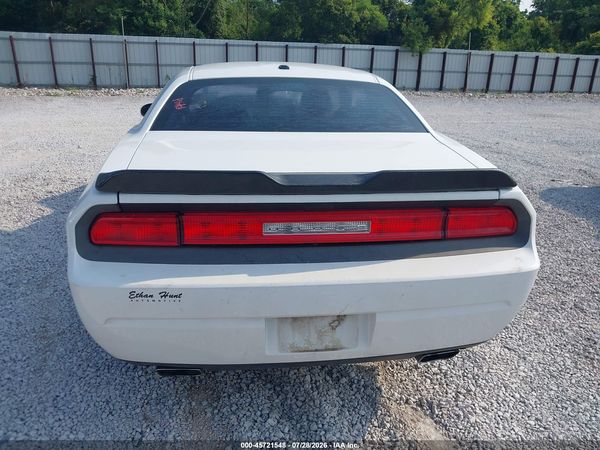2013 DODGE CHALLENGER SXT
