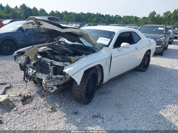2013 DODGE CHALLENGER SXT