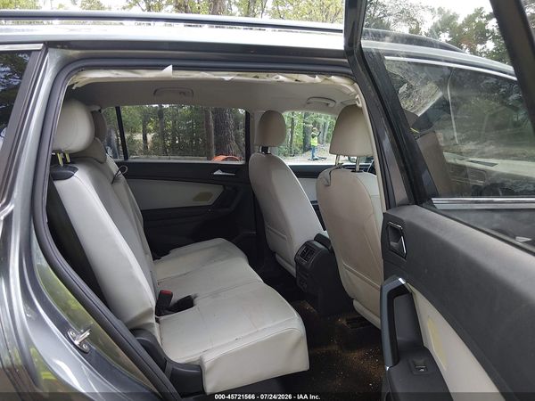 2018 VOLKSWAGEN TIGUAN 2.0T SE/2.0T SEL — I8