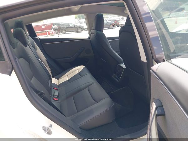 2025 TESLA MODEL 3