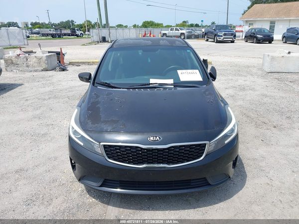 2017 KIA FORTE LX
