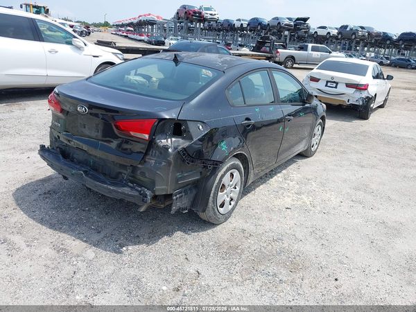 2017 KIA FORTE LX