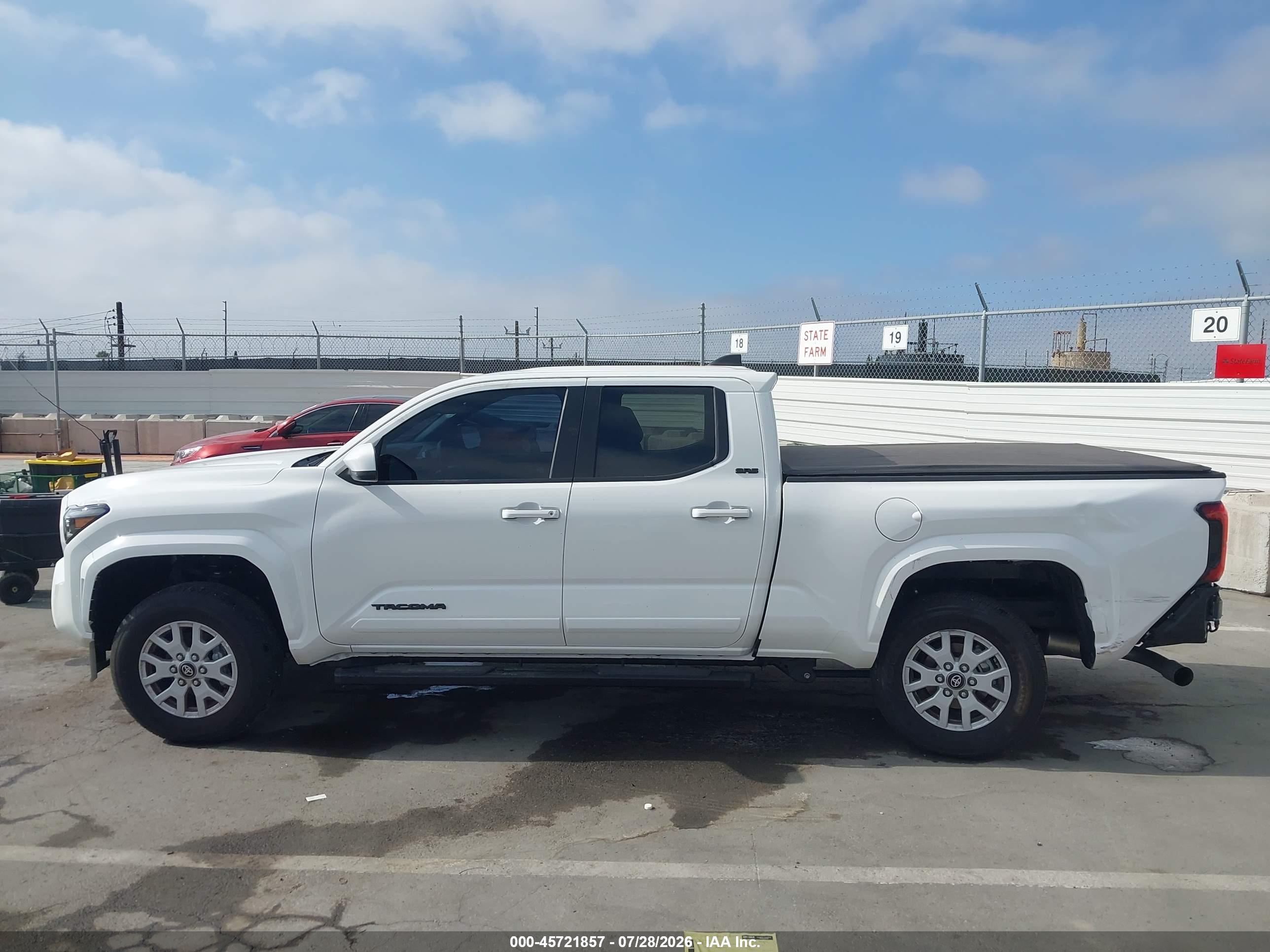 2025 TOYOTA TACOMA SR5
